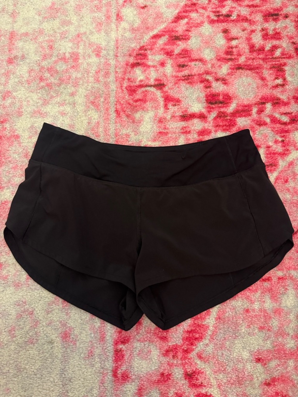 Size 6 black lulu shorts 2.5